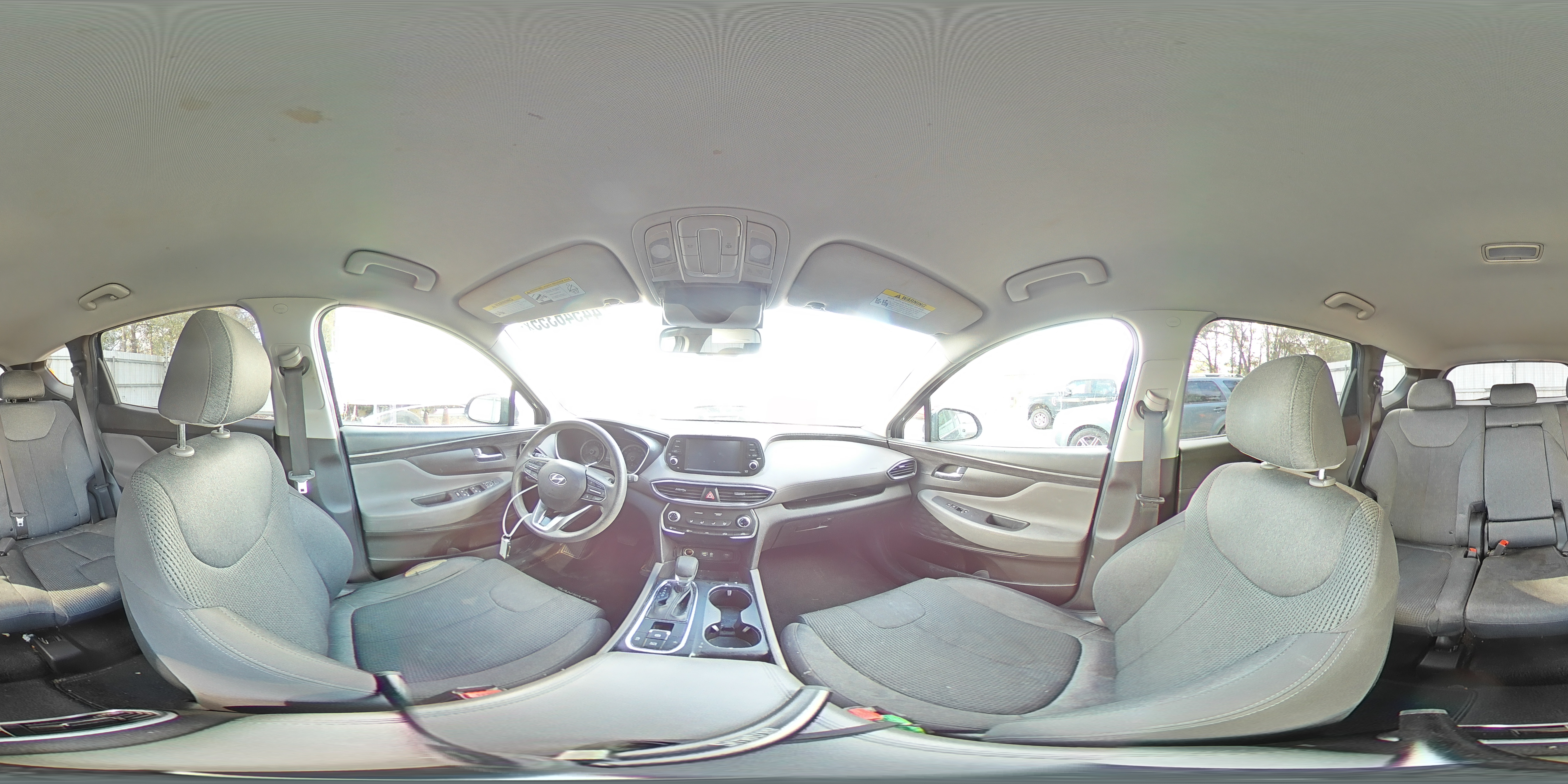 2019 Hyundai Santa Fe - Image 13