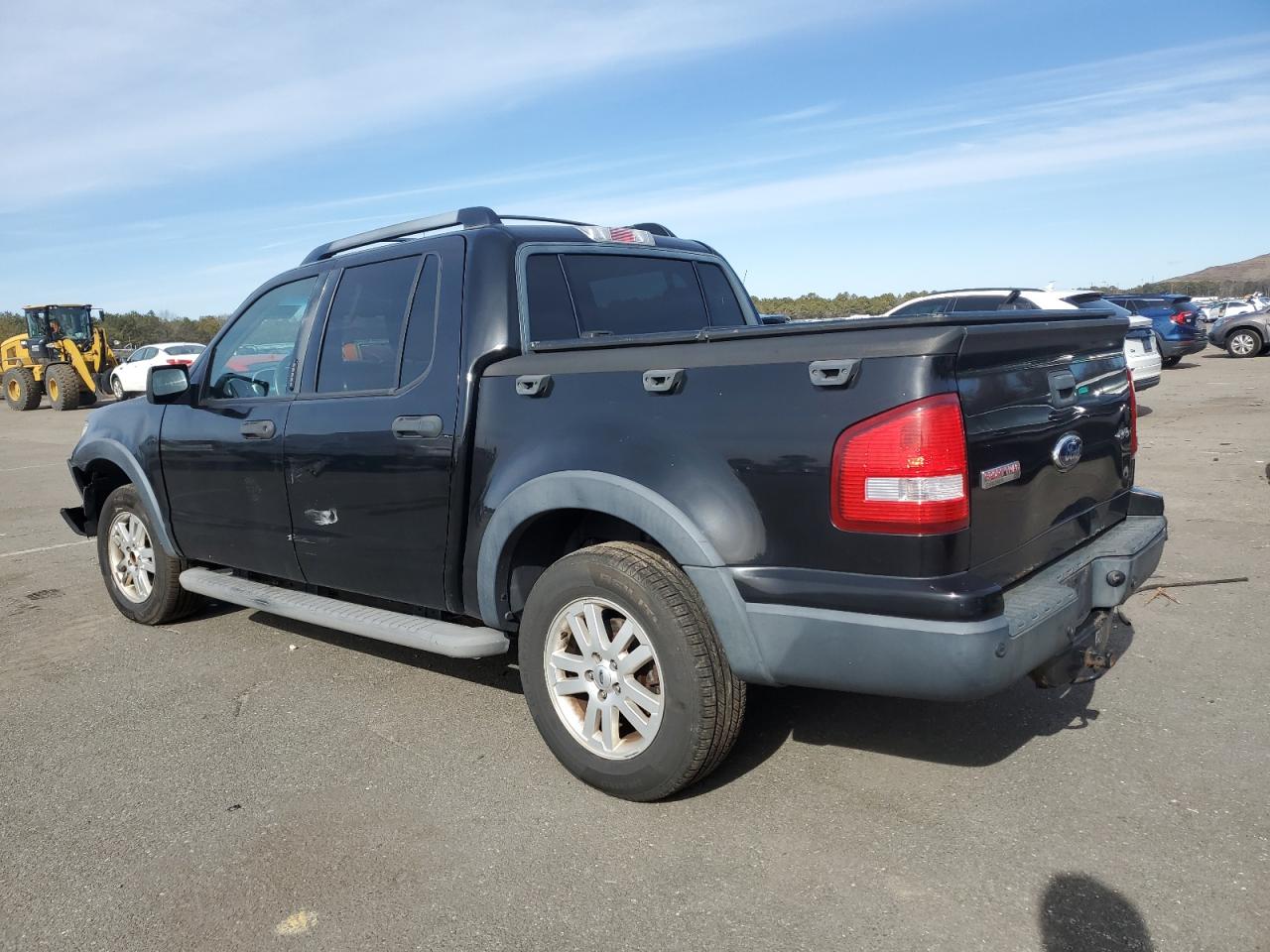 2010 Ford Explorer - Image 2