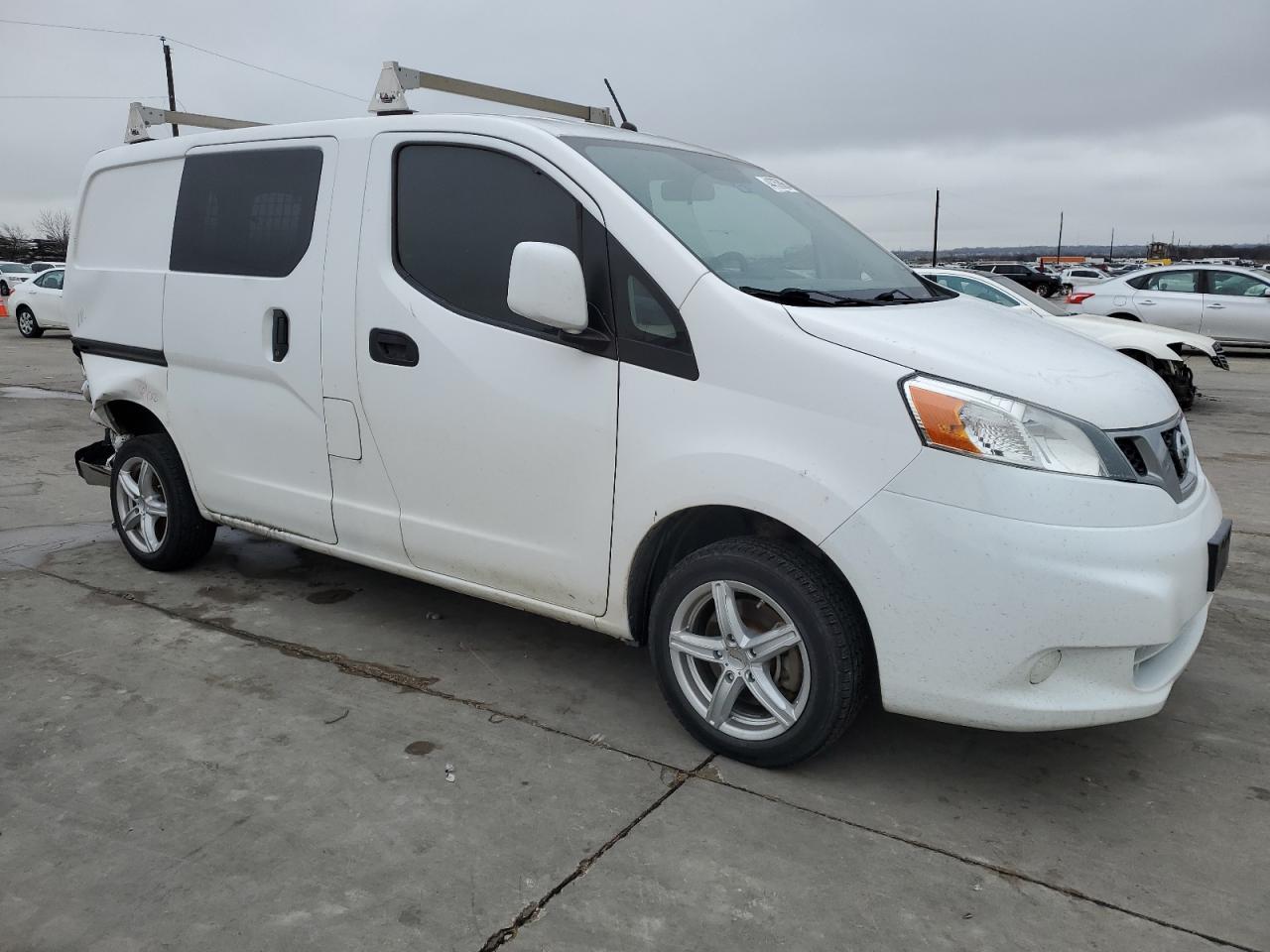 2017 Nissan NV - Image 4