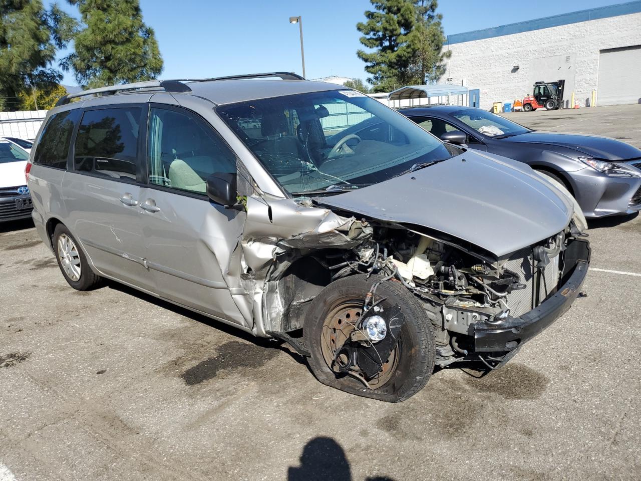 2008 Toyota Sienna - Image 4