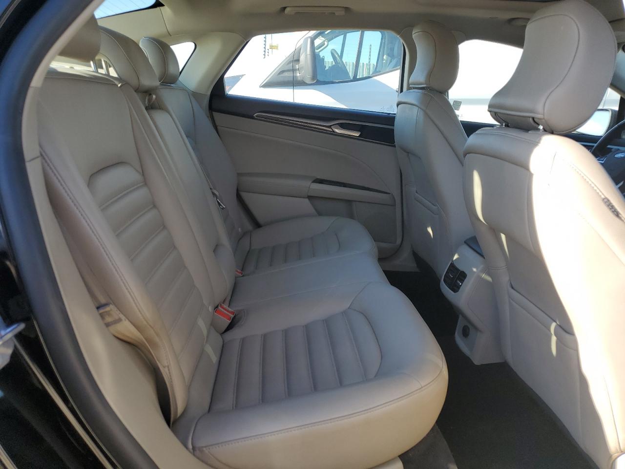 2019 Ford Fusion - Image 10