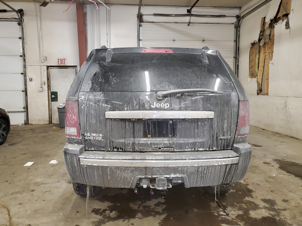 2010 Jeep Grand Cherokee - Image 6