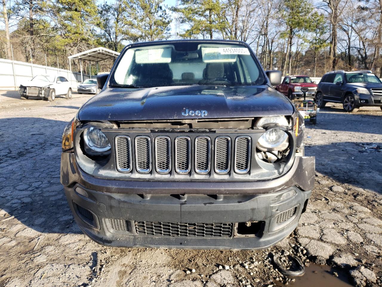 2017 Jeep Renegade - Image 5