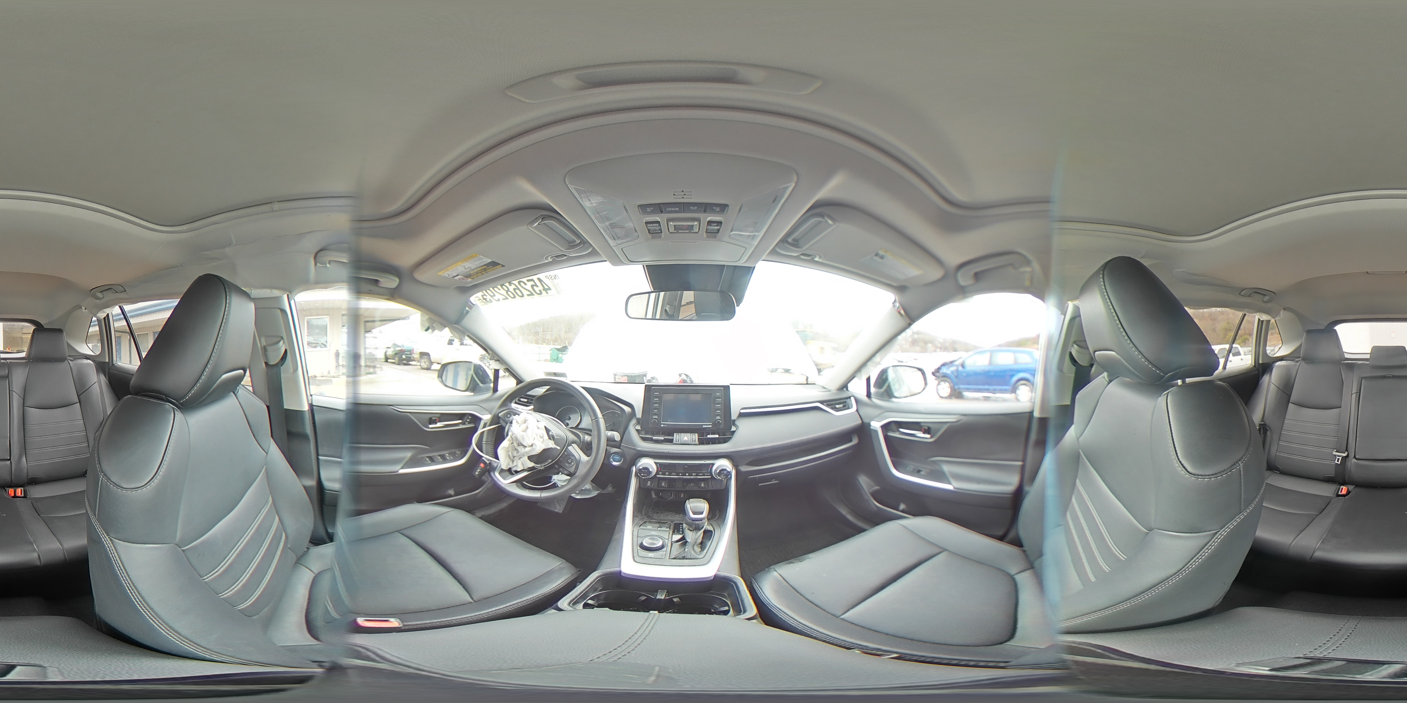 2022 Toyota RAV 4 - Image 13