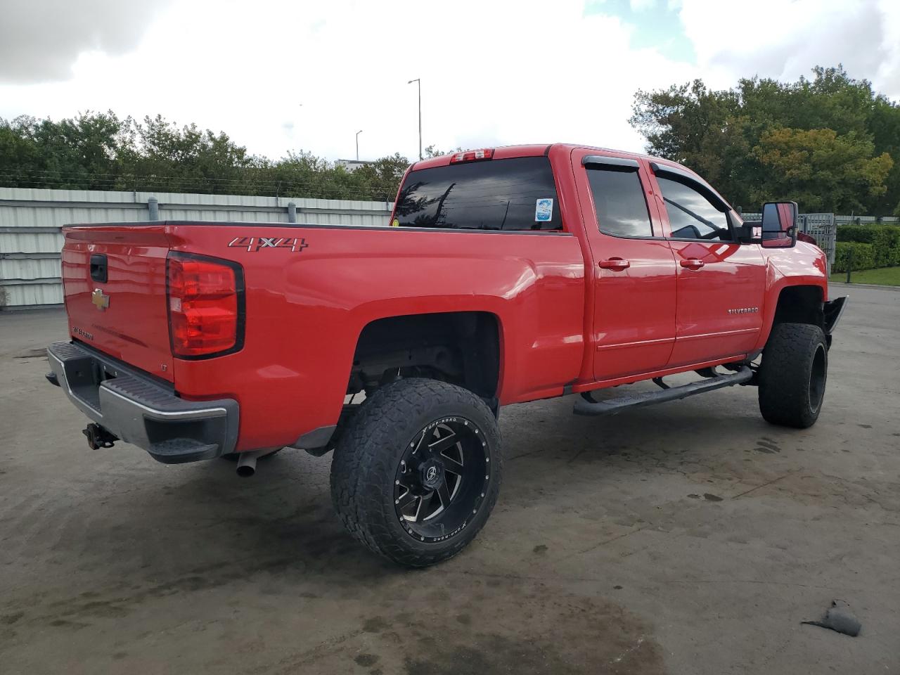 2018 Chevrolet Silverado - Image 3
