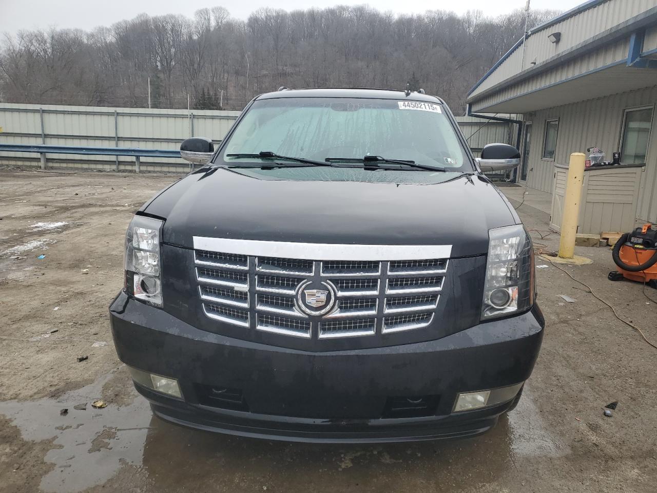 2008 Cadillac Escalade - Image 5