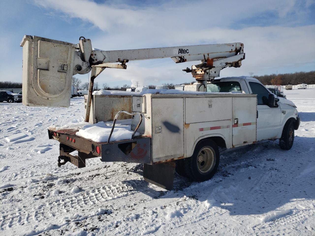 2000 Ford F350 - Image 3