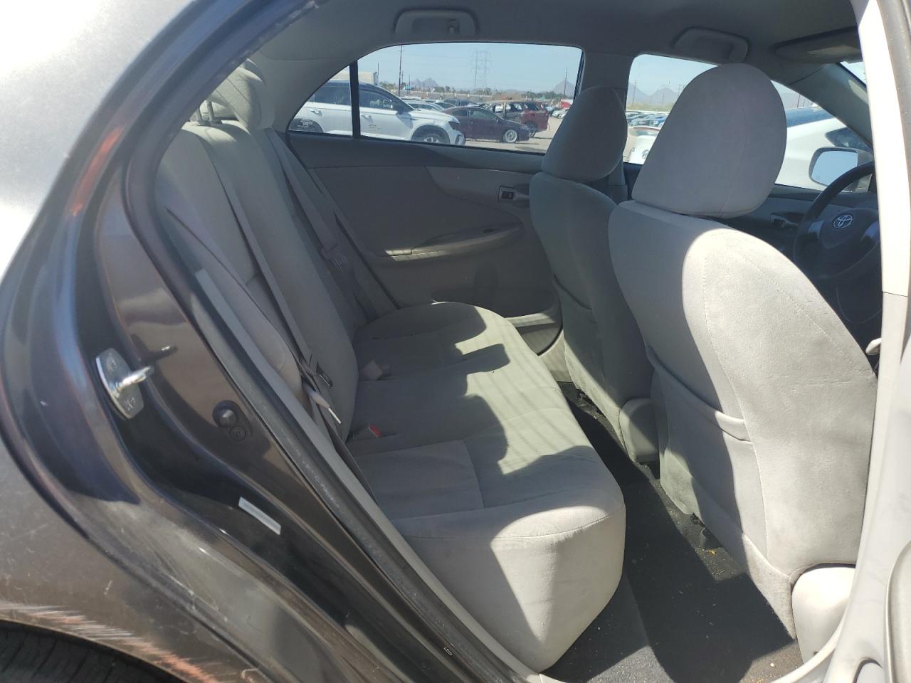 2010 Toyota Corolla - Image 10