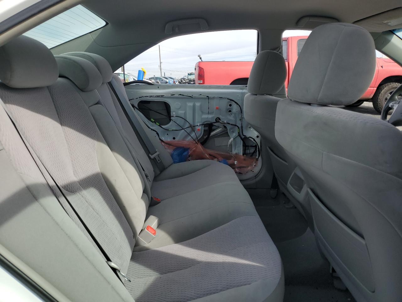 2010 Toyota Camry - Image 10