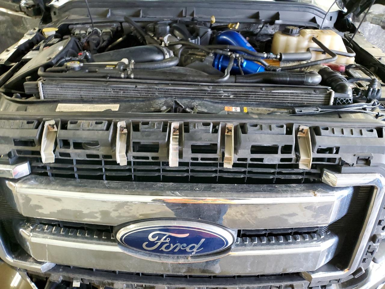 2011 Ford F350 - Image 11