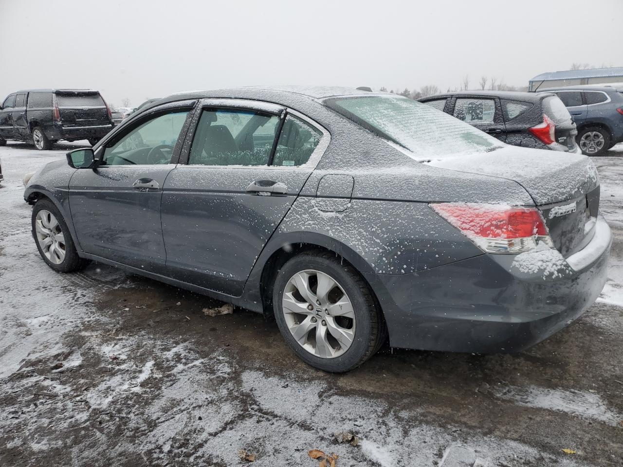 2009 Honda Accord - Image 2