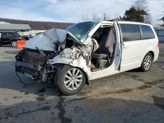 2014 Volkswagen Routan Se