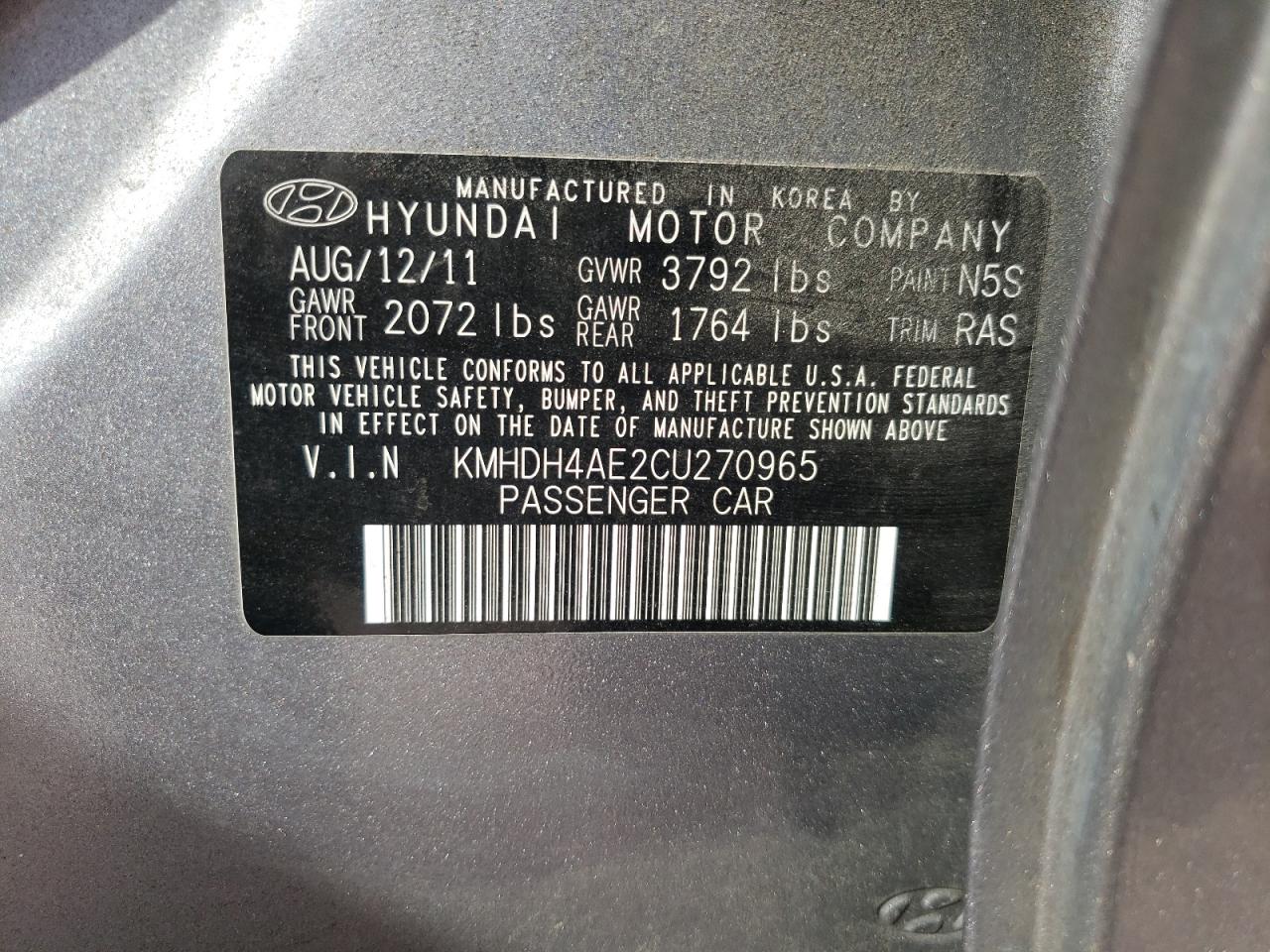 2012 Hyundai Elantra - Image 12