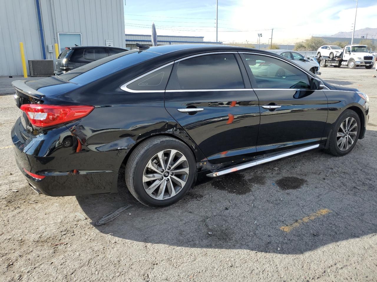 2015 Hyundai Sonata - Image 3