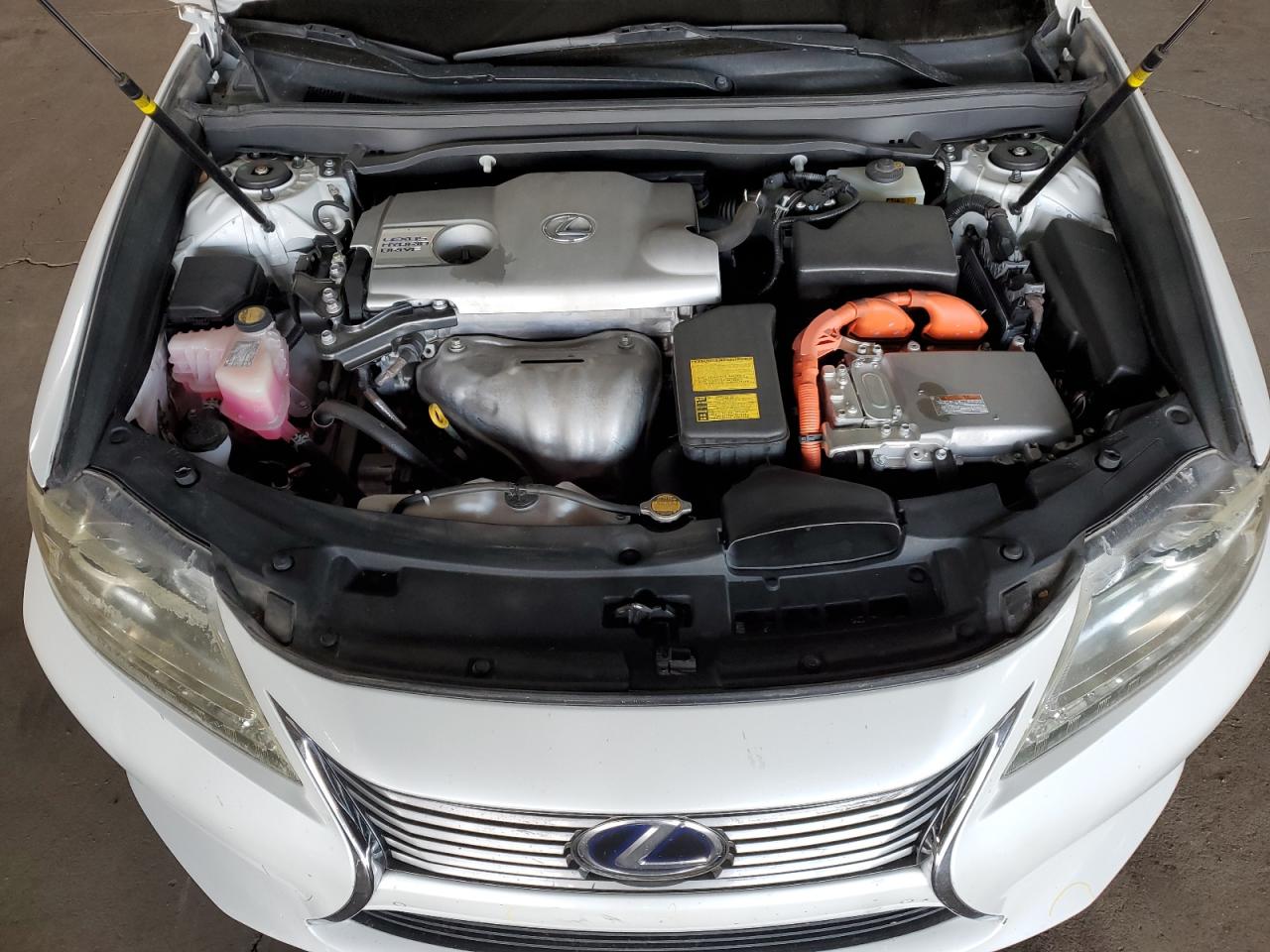 2013 Lexus ES - Image 11