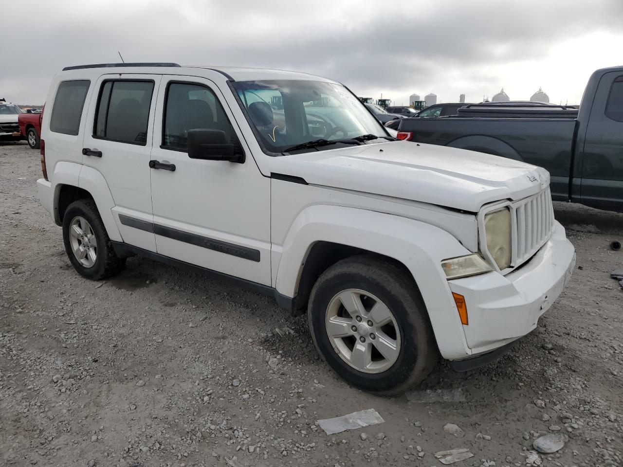 2012 Jeep Liberty (North America) - Image 4