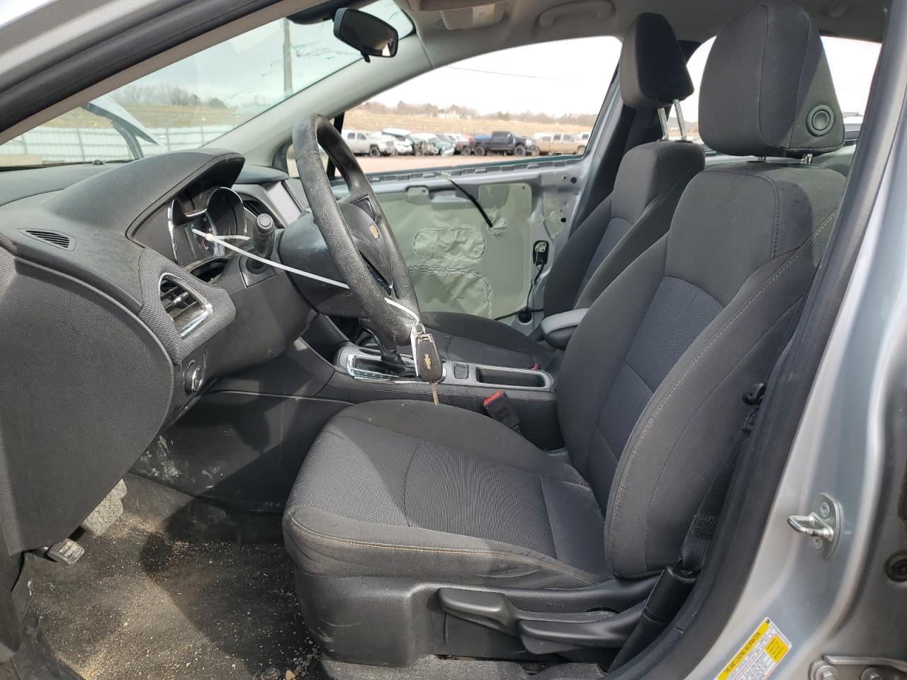 2018 Chevrolet Cruze - Image 7
