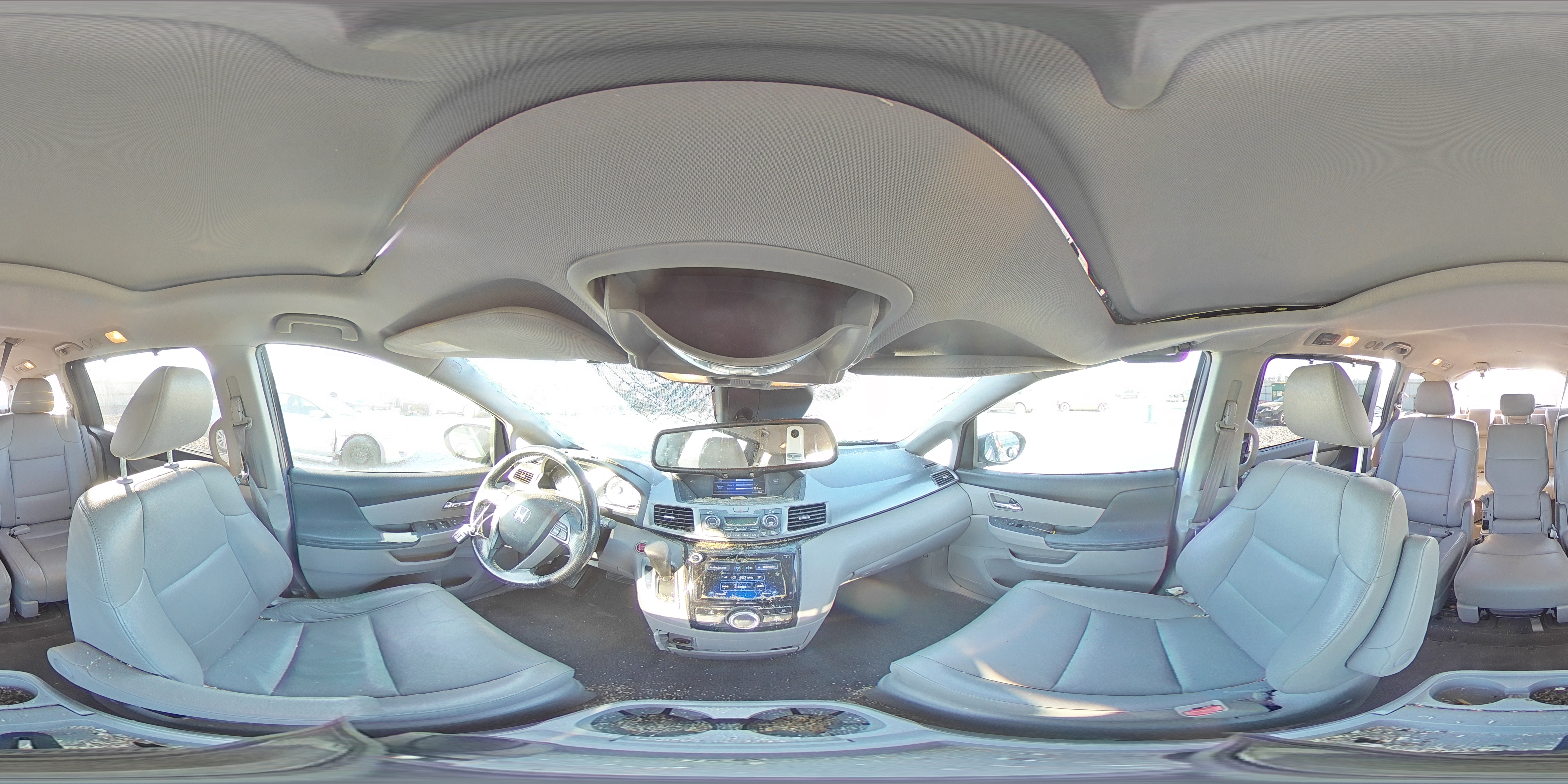 2014 Honda Odyssey - Image 14