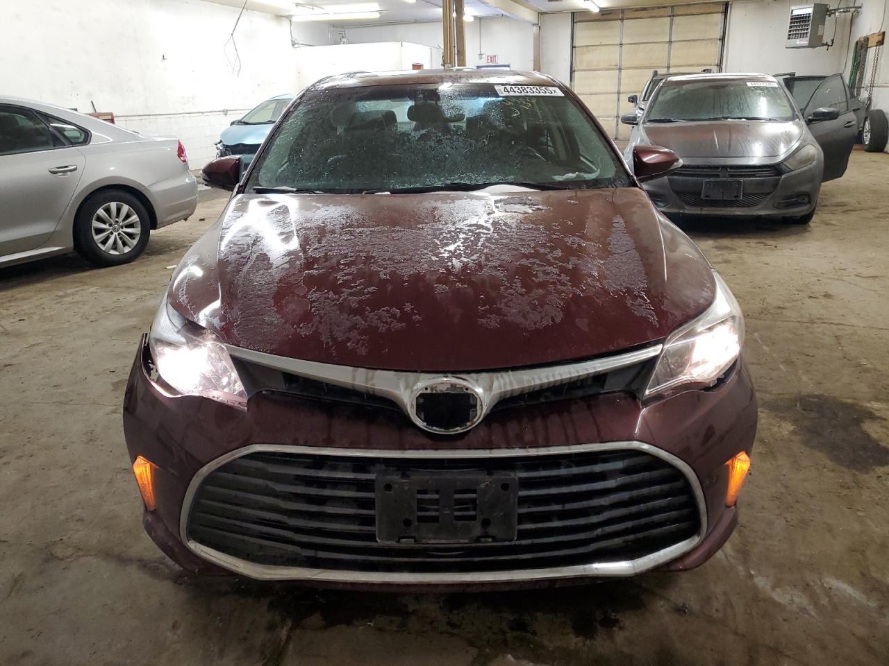 2016 Toyota Avalon - Image 5