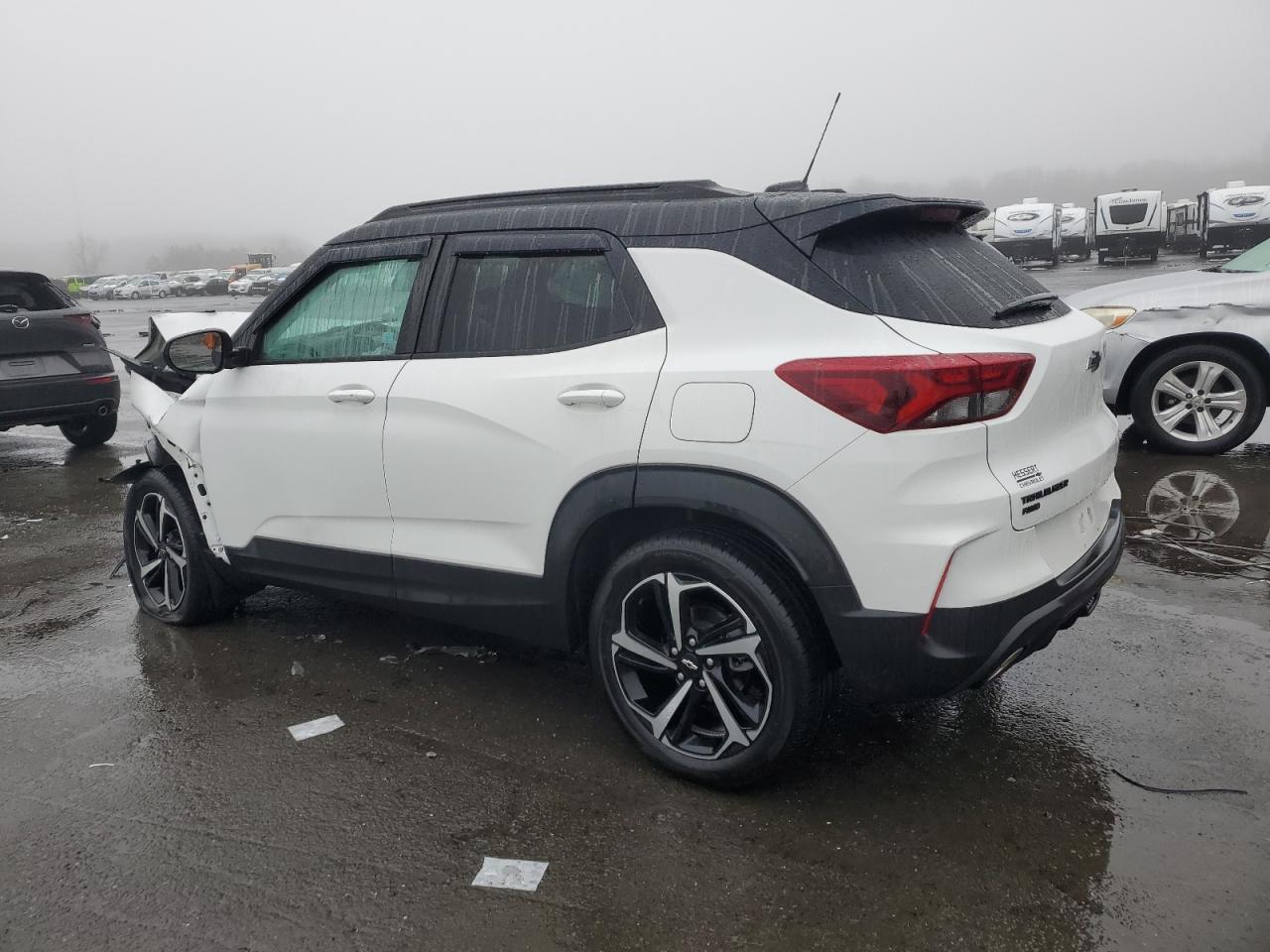 2023 Chevrolet TrailBlazer - Image 2