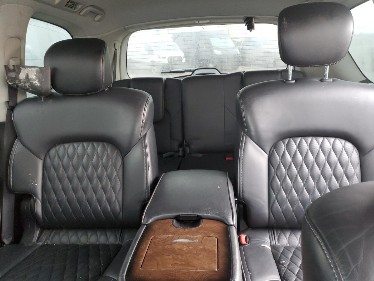 2018 Infiniti QX80 - Image 10