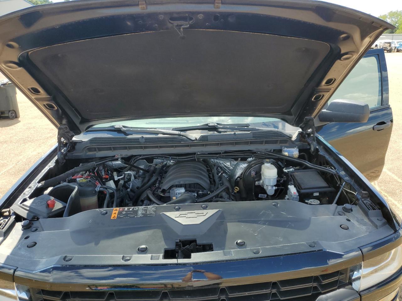 2018 Chevrolet Silverado K1500 Custom VIN: 3GCUKPEC4JG251612 Lot: 43970645