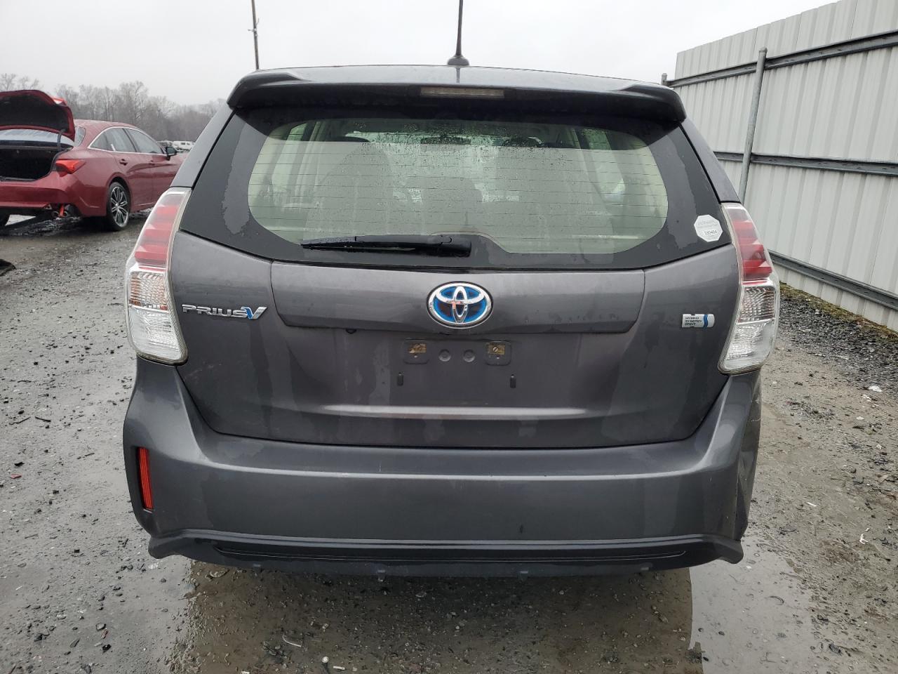 2016 Toyota Prius - Image 6