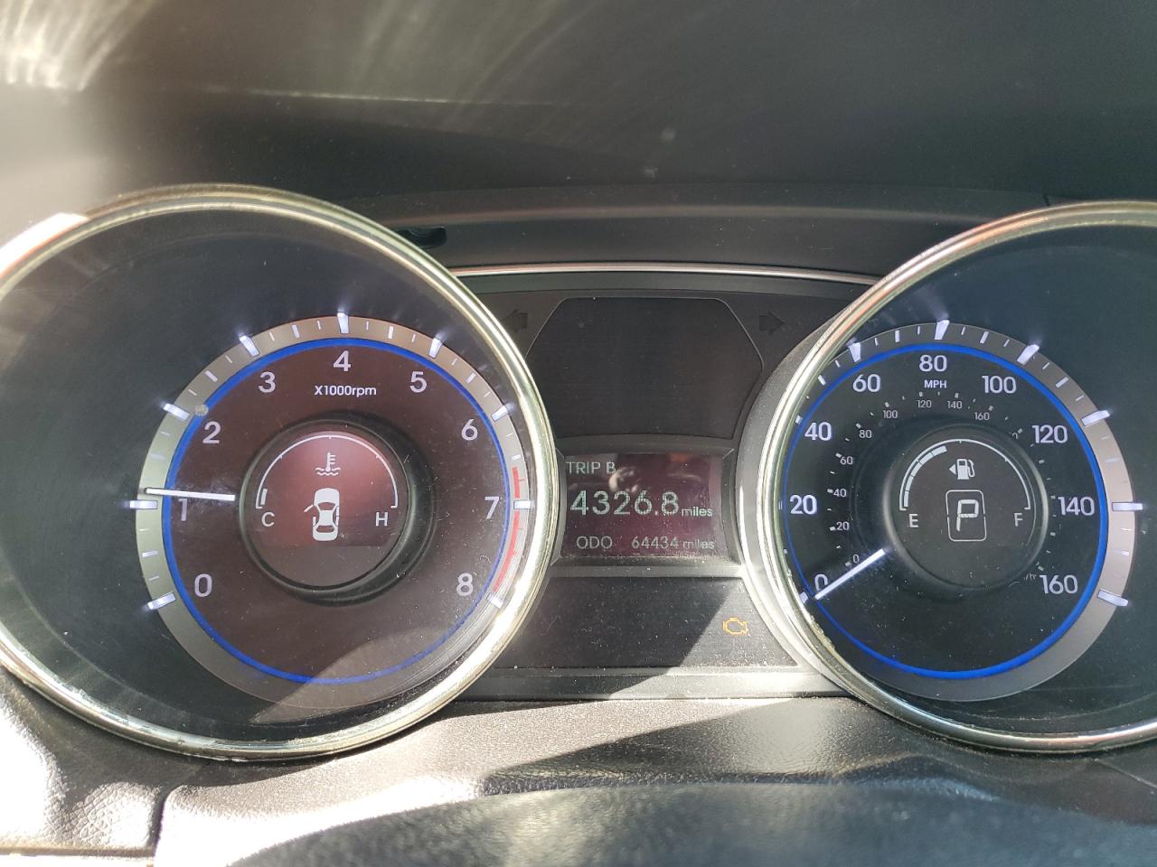 2012 Hyundai Sonata - Image 9