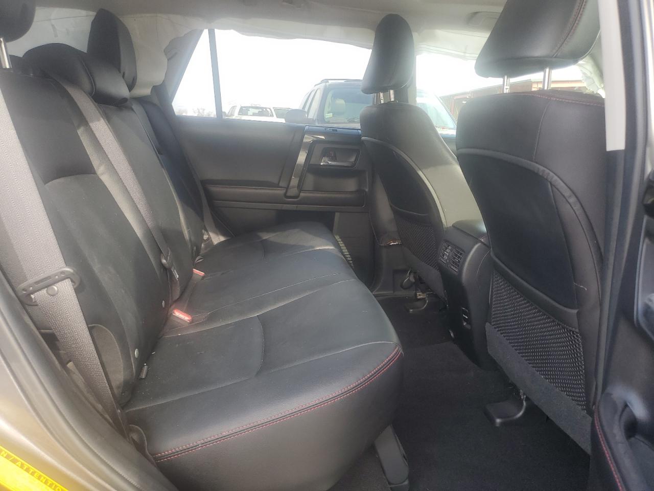 2016 Toyota 4Runner - Image 12