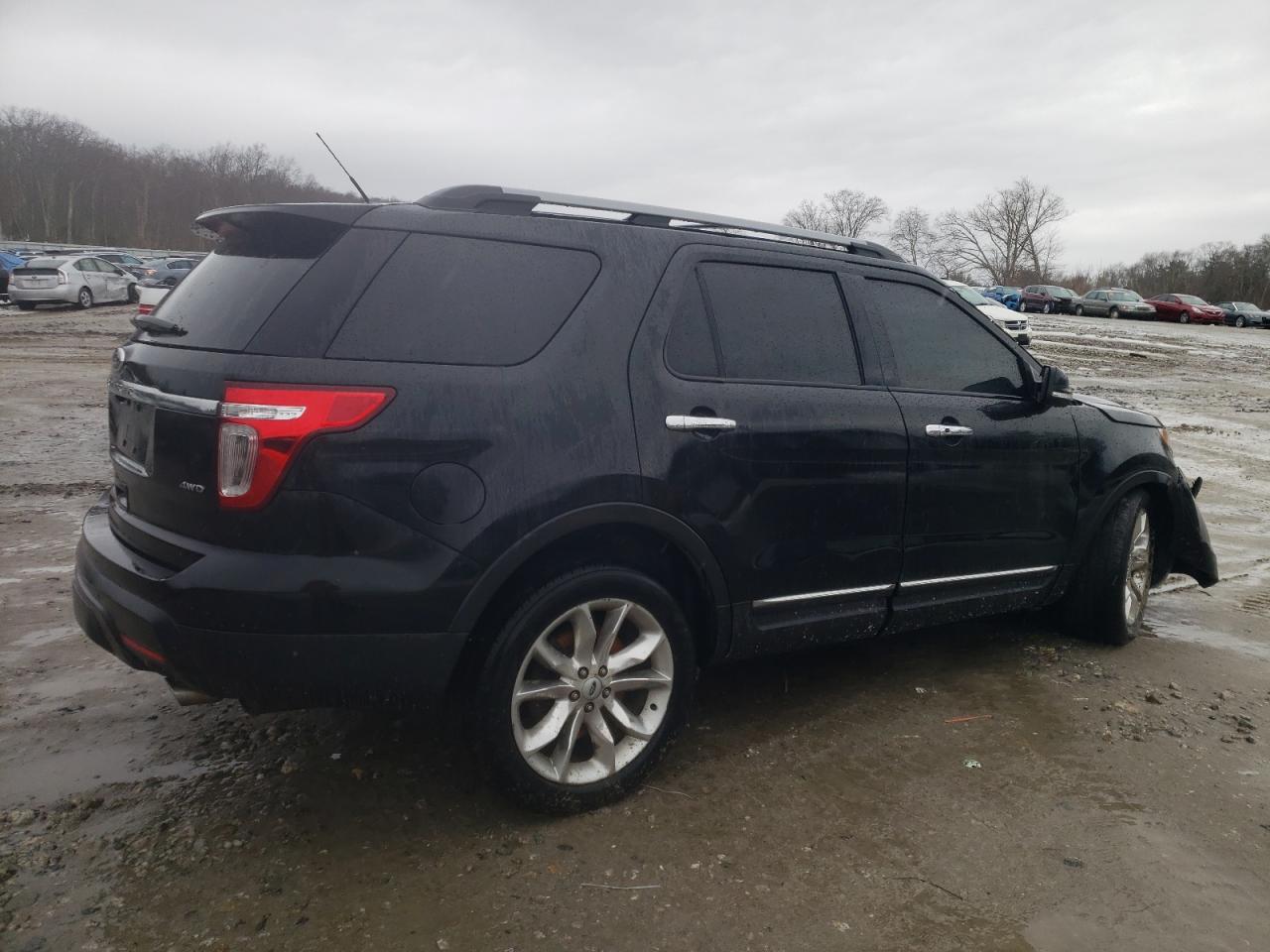 2015 Ford Explorer - Image 3