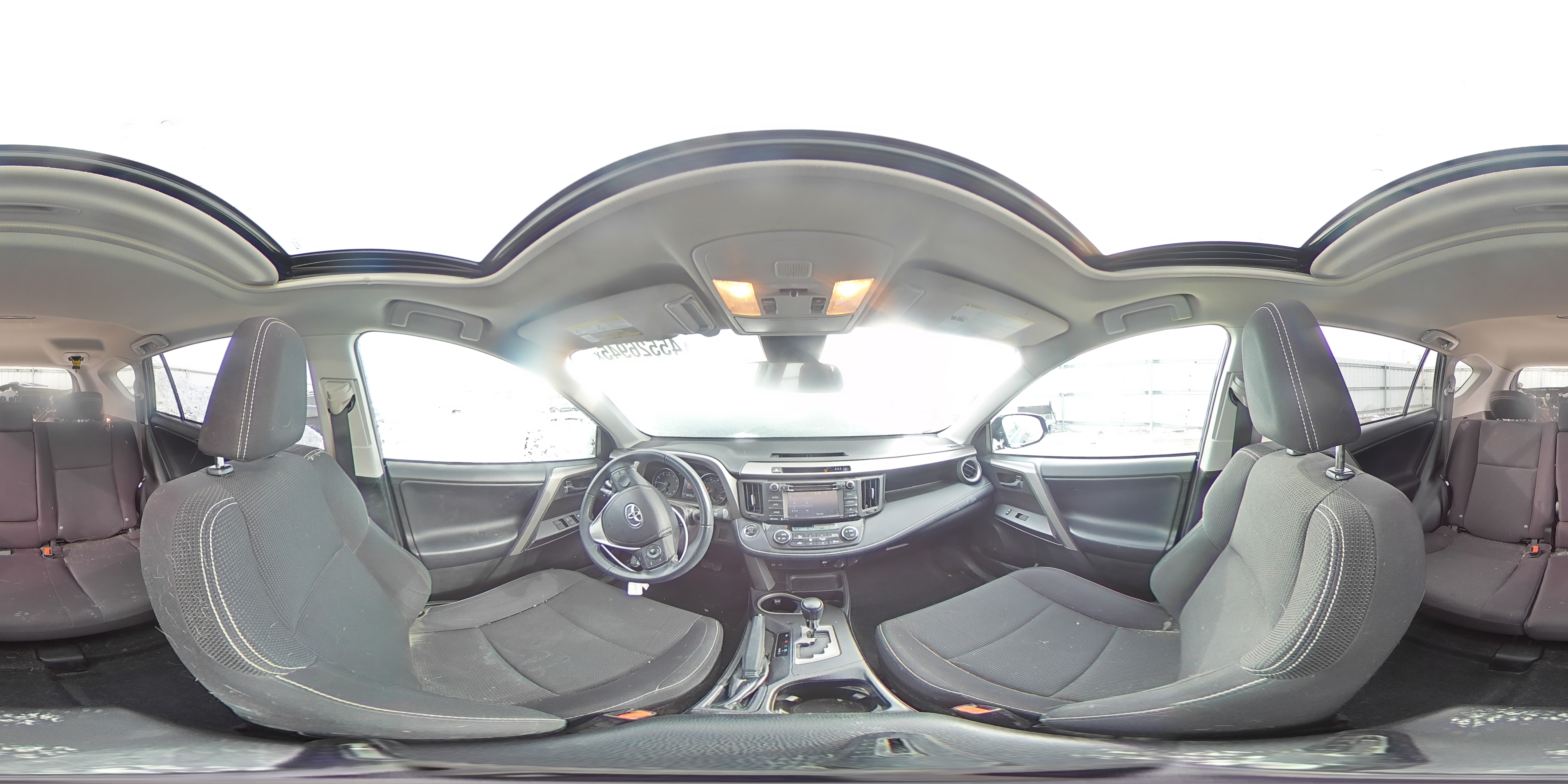 2018 Toyota RAV 4 - Image 14