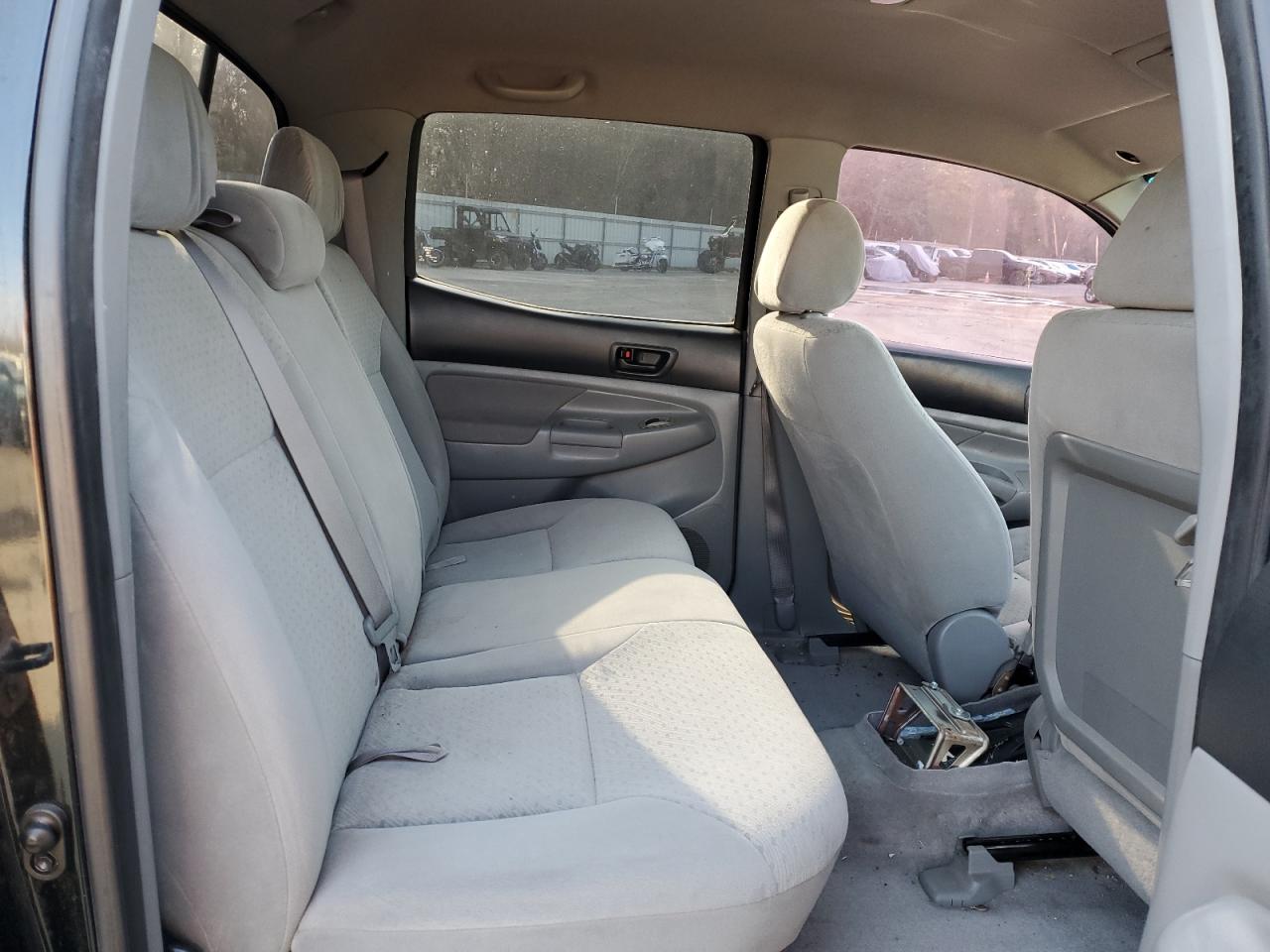 2007 Toyota Tacoma - Image 10