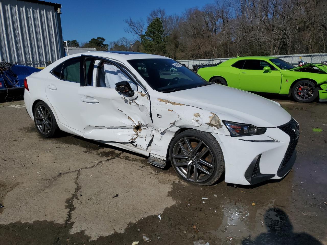 2017 Lexus IS - Image 4