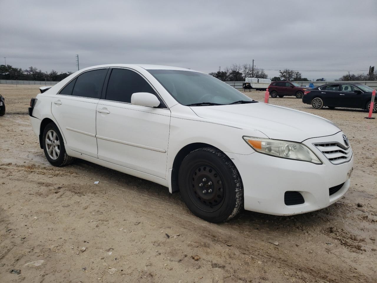 2011 Toyota Camry - Image 4