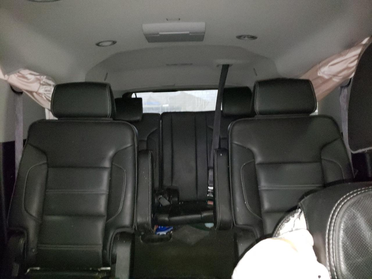 2016 GMC Yukon - Image 10