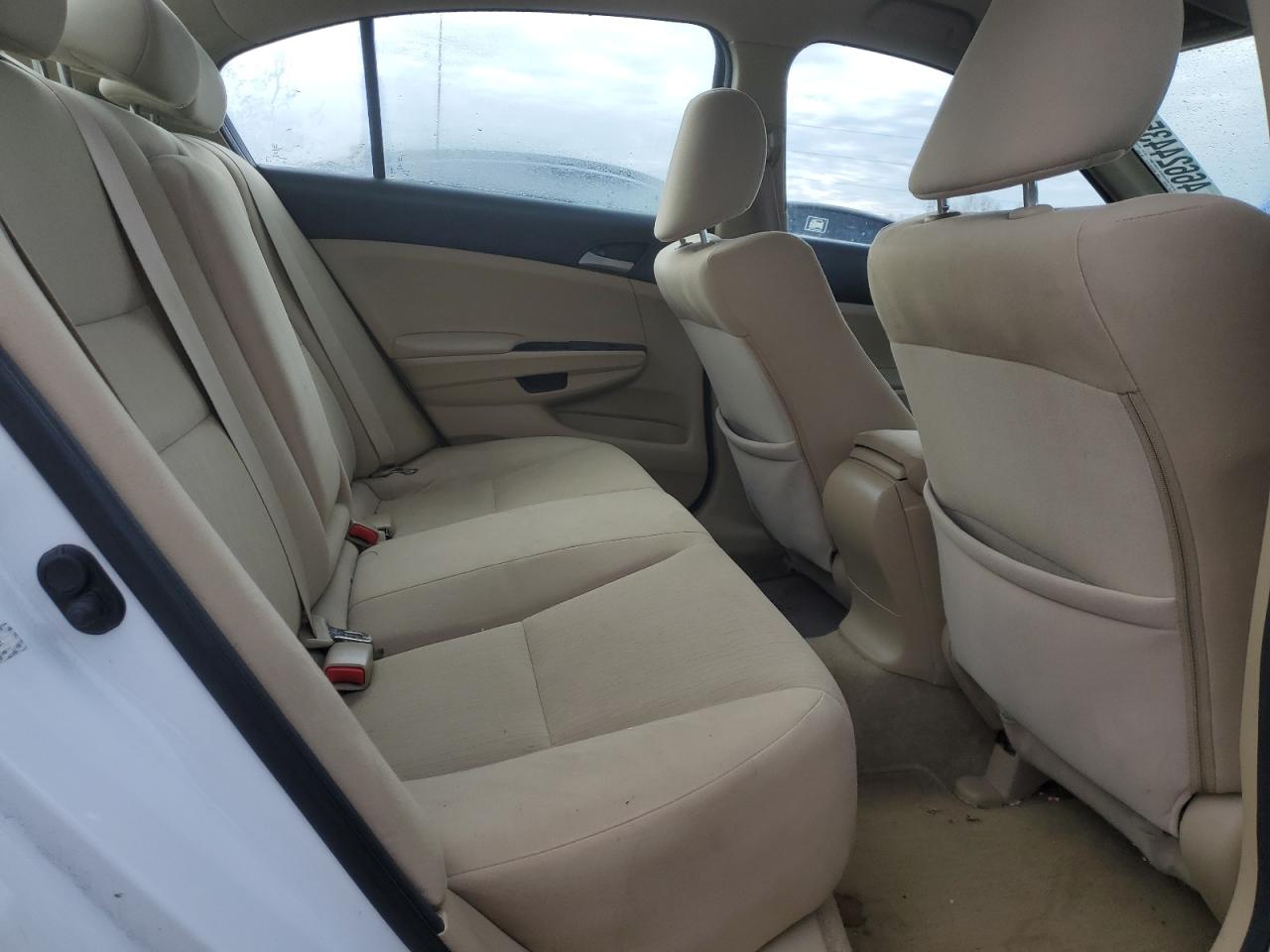 2012 Honda Accord - Image 11