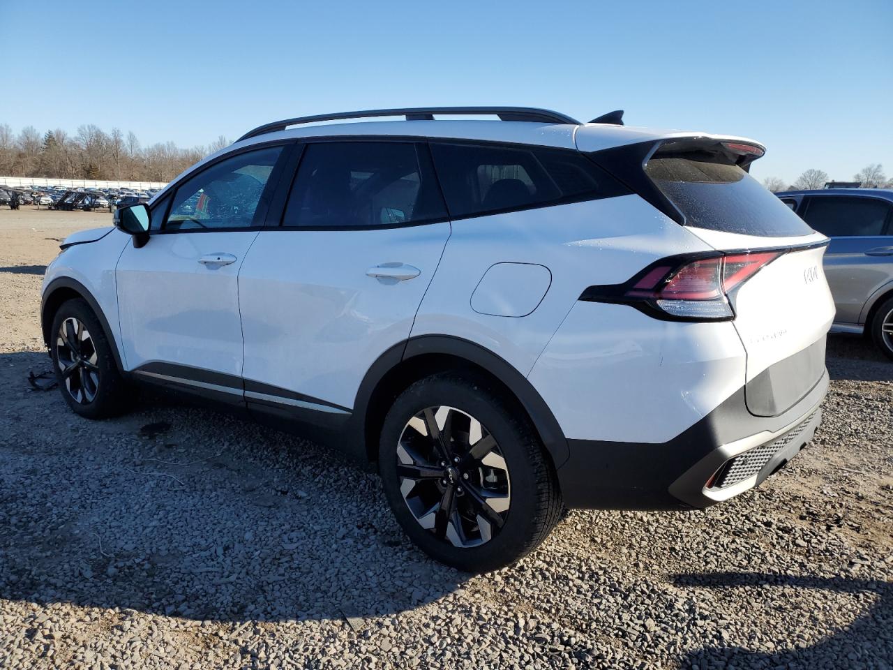 2024 Kia Sportage - Image 2