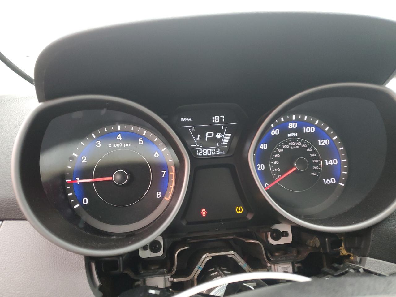 2014 Hyundai Elantra - Image 9