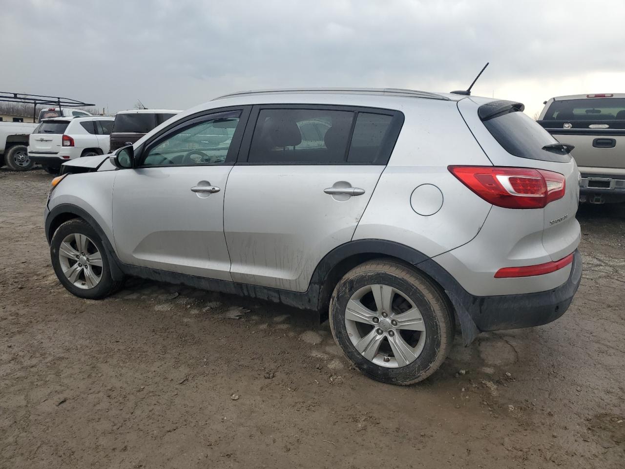 2013 Kia Sportage - Image 2