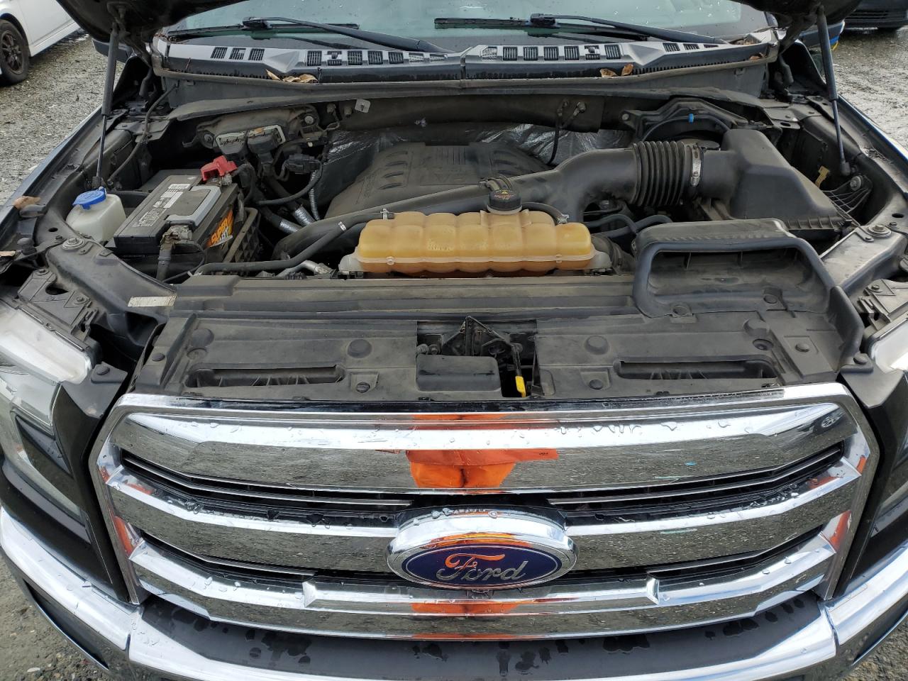 2015 Ford F-150 - Image 11