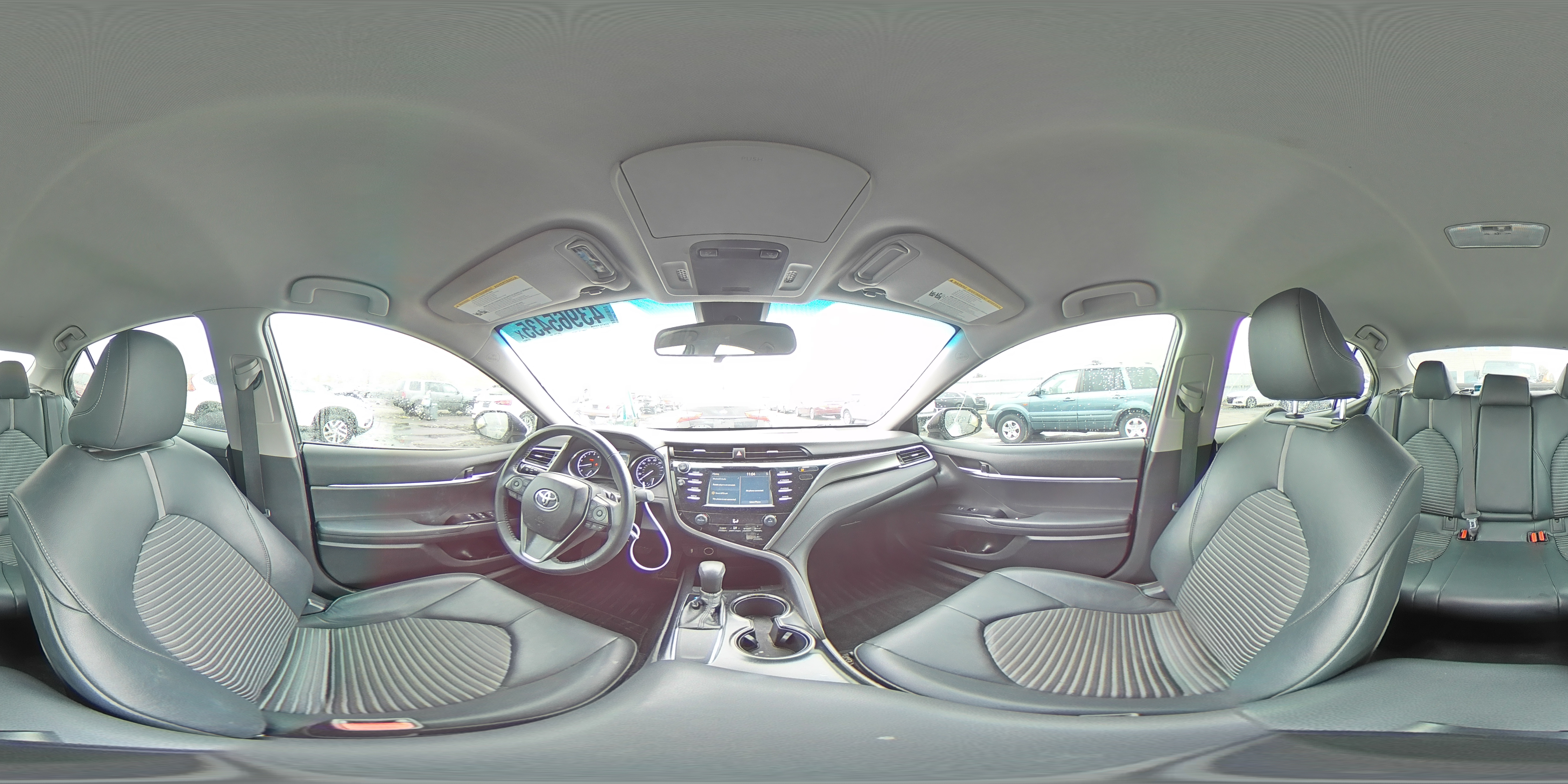 2018 Toyota Camry - Image 14
