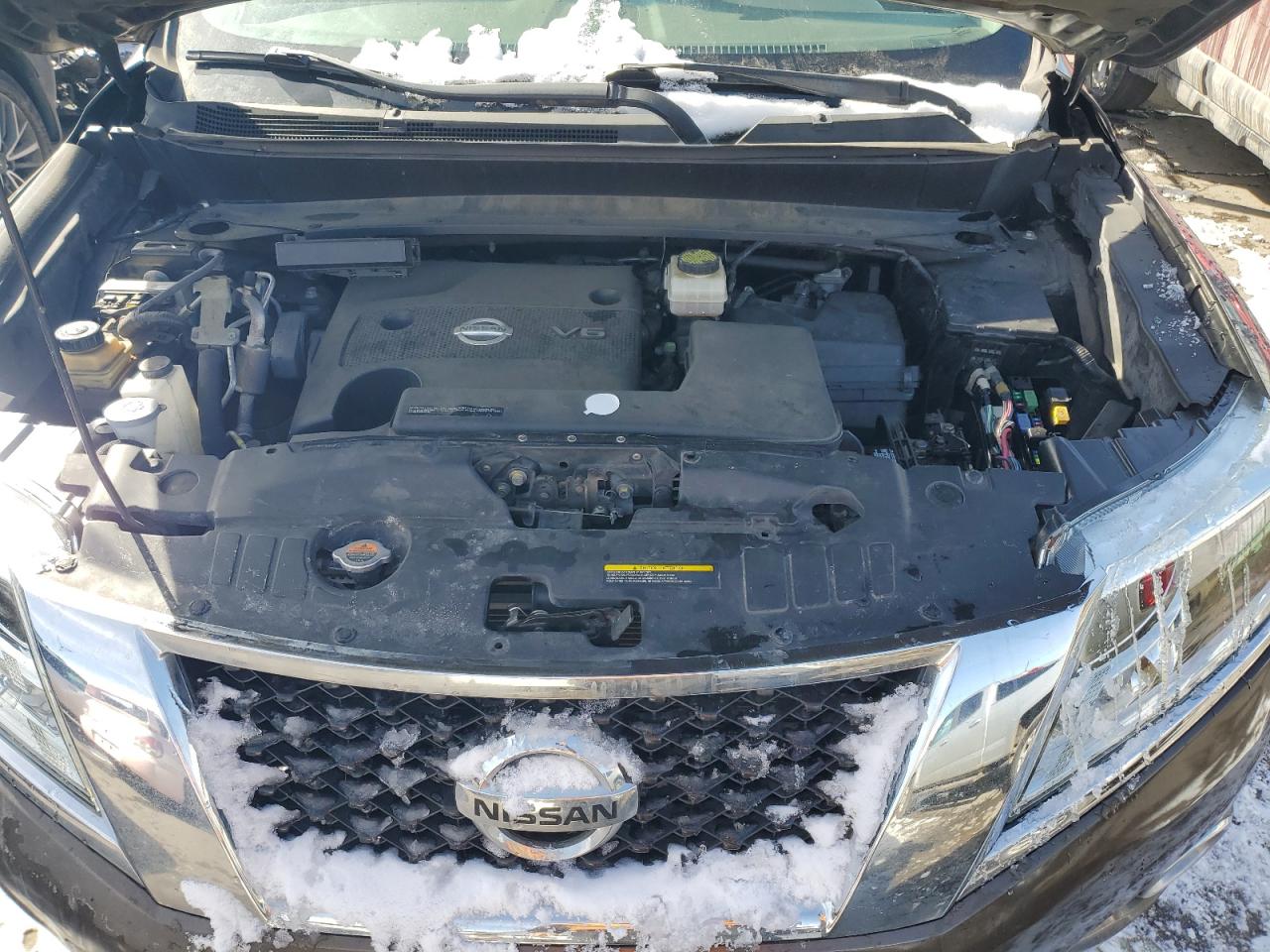 2015 Nissan Pathfinder - Image 12