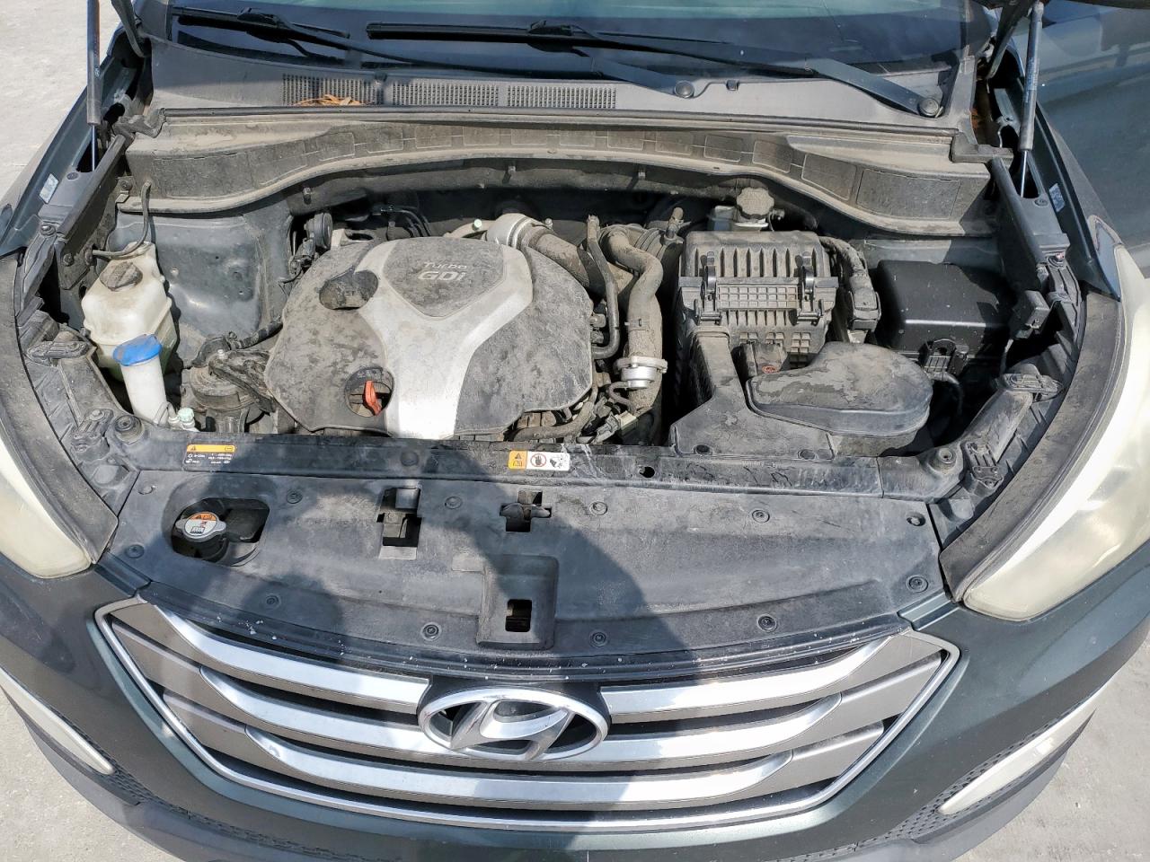 2013 Hyundai Santa Fe - Image 12