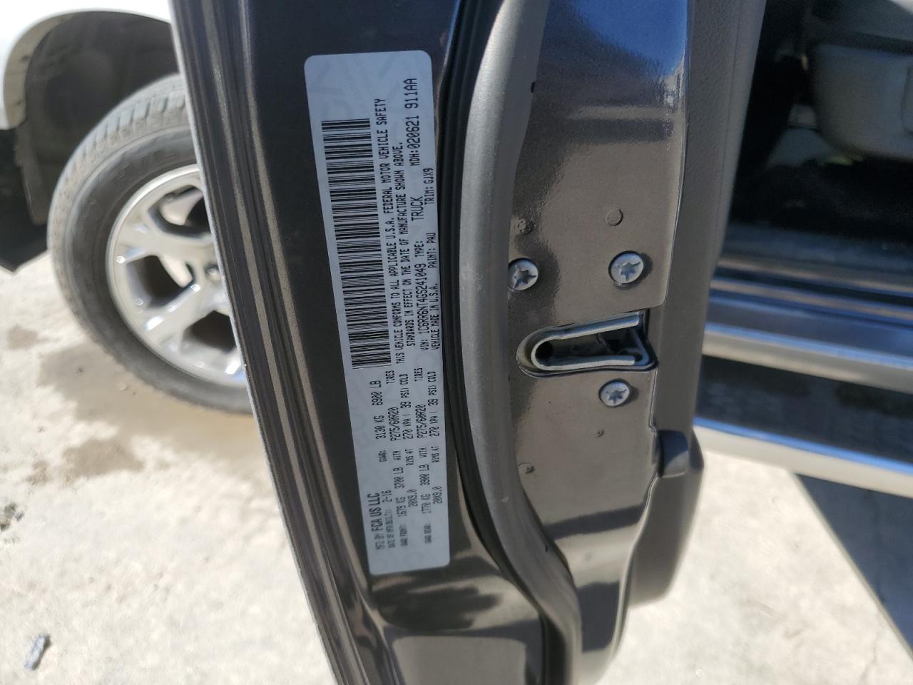 2016 RAM 1500 - Image 14