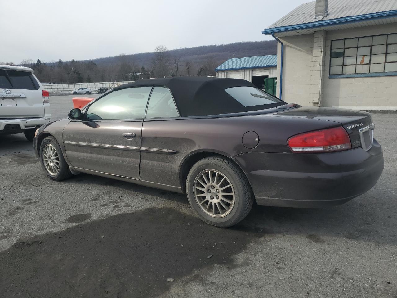 2004 Chrysler Sebring - Image 2