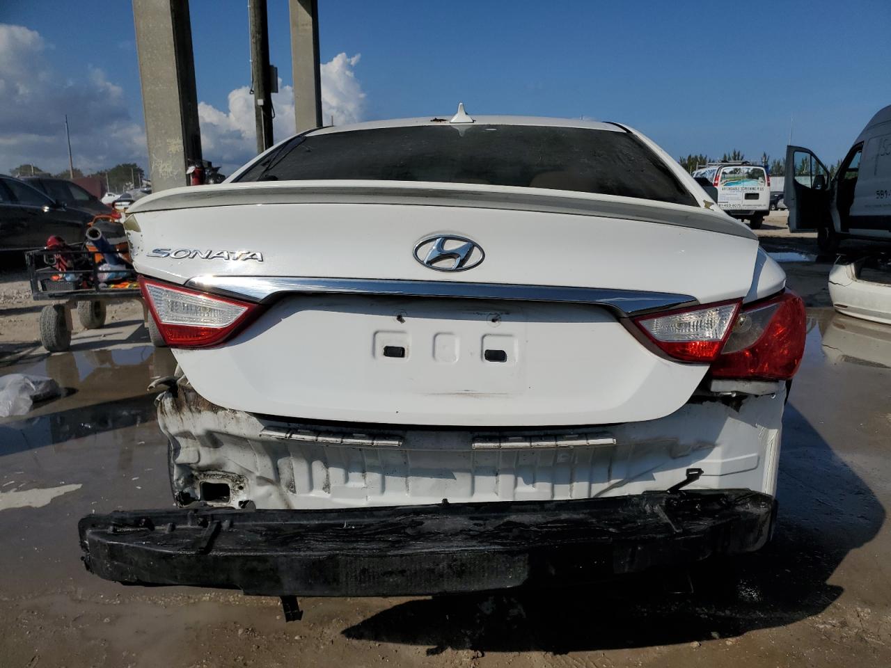 2013 Hyundai Sonata - Image 6