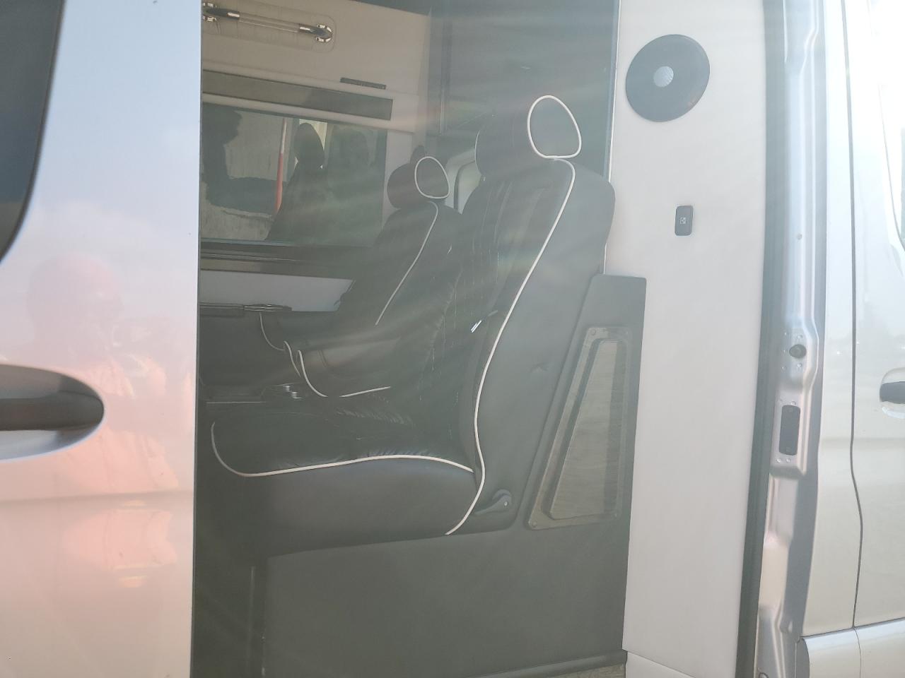 2019 Mercedes-Benz Sprinter - Image 11