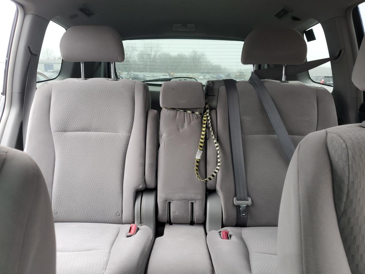 2010 Toyota Highlander - Image 10
