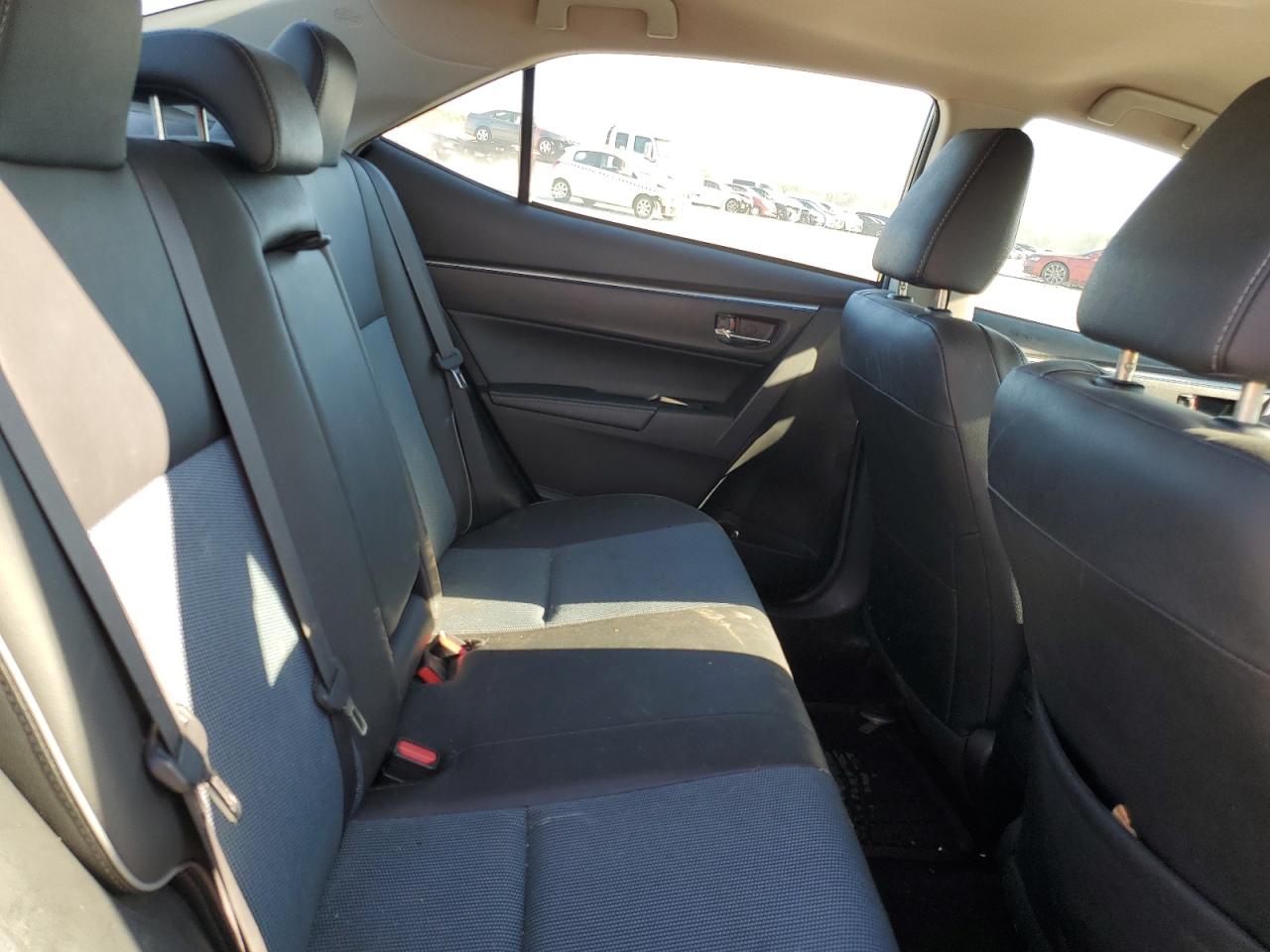 2015 Toyota Corolla - Image 10