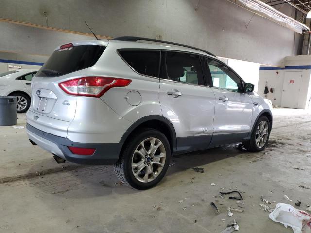  FORD ESCAPE 2016 Srebrny